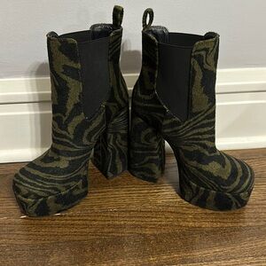 Jessica Simpson Shamira Platform Boot in Green and Black With Block Heel…